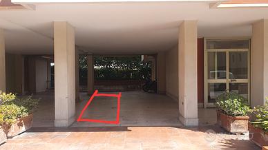 Posto auto al coperto 