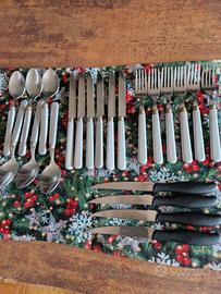 Set di posate anni 70 in acciaio inox e bachelite