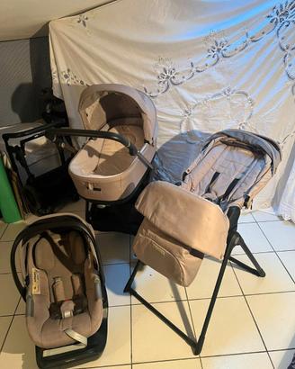 Trio inglesina Electa 2022 Beige
