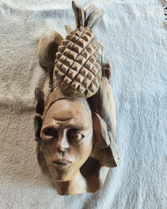 Scultura in legno.