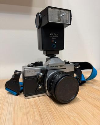 Fotocamera Praktica MTL5 + obiettivo + flash