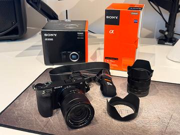 Fotocamera Mirrorless Sony Alpha A6500 + Ottiche