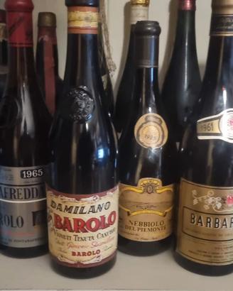 Bottiglie di vino e liquore da collezione