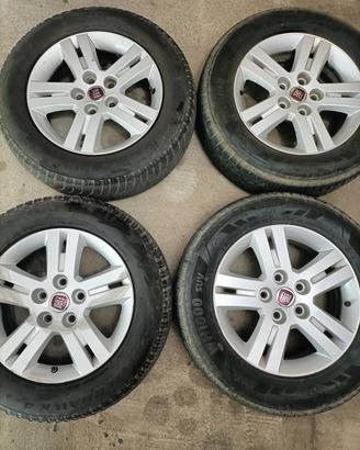 Gomme invernali+cerchi Fiat Freemont con sensori