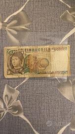 Varie banconote lire