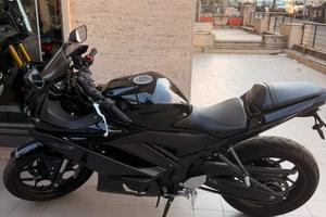 💥 Yamaha R3 2023 – Solo 3.630 km – Pari al Nuovo