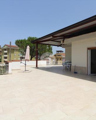 3 LOCALI A AGROPOLI