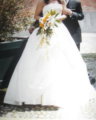 Abito da sposa taglia 42/44 colore avorio e scarpe