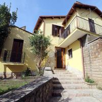 CASA SEMINDIPENDENTE A POGGIO MIRTETO