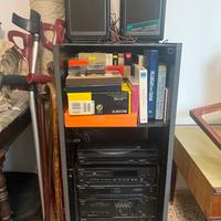 Stereo Hi-Fi vintage con mobile, casse e accessori