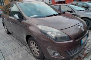 Renault Grand Scenic III 1870 diesel, 7 posti