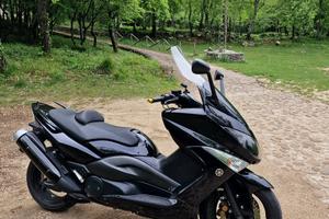 Yamaha TMAX 500 – Anno 2010