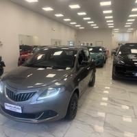 Lancia Ypsilon 1.0 FireFly 5 porte S&S Hybrid Silv