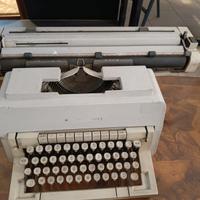 Macchina da scrivere