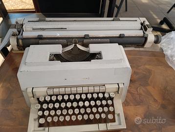 Macchina da scrivere