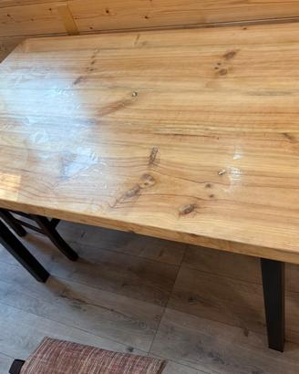 Tavolo legno con struttura in ferro