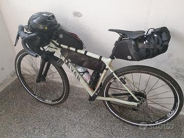 kit bikepacking completo Agu