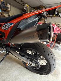 Scarico akrapovic ktm 690