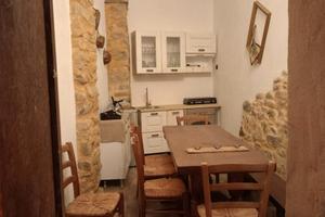 Taverna /magazzino/deposito