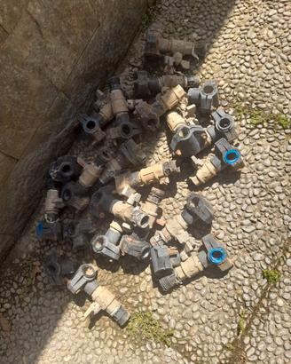 Rubinetti con attacco tubo 3/4