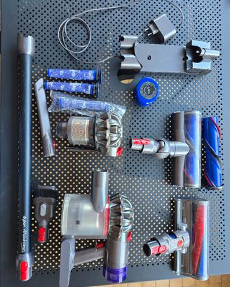 Dyson v8 + accessori