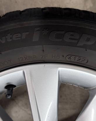 Hankook winter i cept RS3 205 55 16 94V