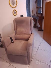 POLTRONA RECLINABILE