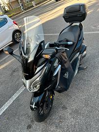 Moto Scooter Honda Forza 300 abs deluxe vers. 2018