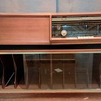 MOBILE RADIO E GIRADISCHI VINTAGE PHILIPS