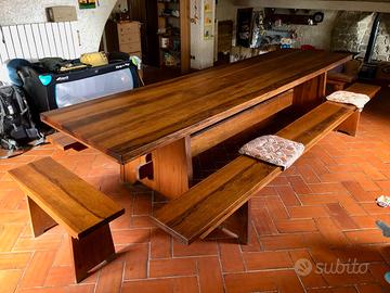 Tavolo in legno massello+panche (PREZZO RIBASSATO)