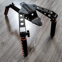 Spallaccio pieghevole Neewer in lega in alluminio