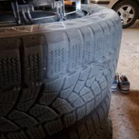 4 cerchi in ferro + gomme invernali r15 per Ford