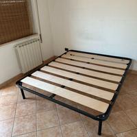 Rete matrimoniale Eminflex solida e comoda