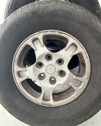 Cerchio in lega x Mitsubishi 265/70/R16