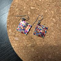 Orecchini Optical Art quadrati a scacchi multicolo