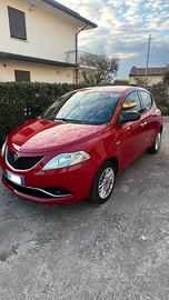 Lancia Ypsilon neopatentati 2017 GPL 119.900km