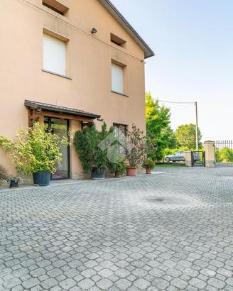 BIFAMILIARE A REGGIO NELL'EMILIA