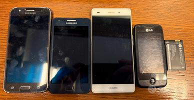 Telefoni lg Samsung huawey solo per ricambio