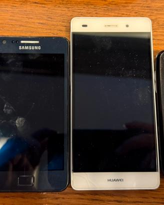 Telefoni lg Samsung huawey solo per ricambio
