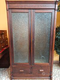 Armadio in legno 