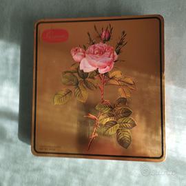 Scatola di latta vintage