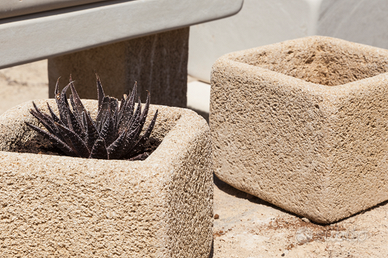 VASI IN PIETRA medie dimensioni