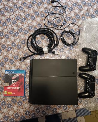 PlayStation 4 di seconda mano + gioco