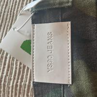 Pantalone flared mimetico