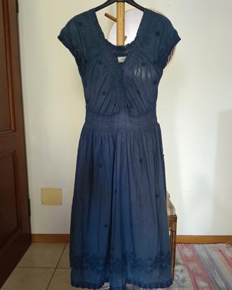 abito blu navy. Di Jules.
