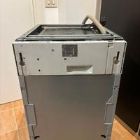 Lavastoviglie Ariston LI 460 da riparare