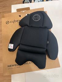 Riduttore seggiolino auto per neonato