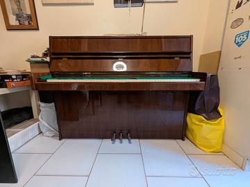 Pianoforte verticale Petrof