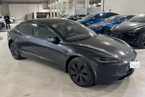 Model 3 LR AWD Highland - leasing illimitato