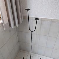 Candelabro da terra in ferro battuto, nero